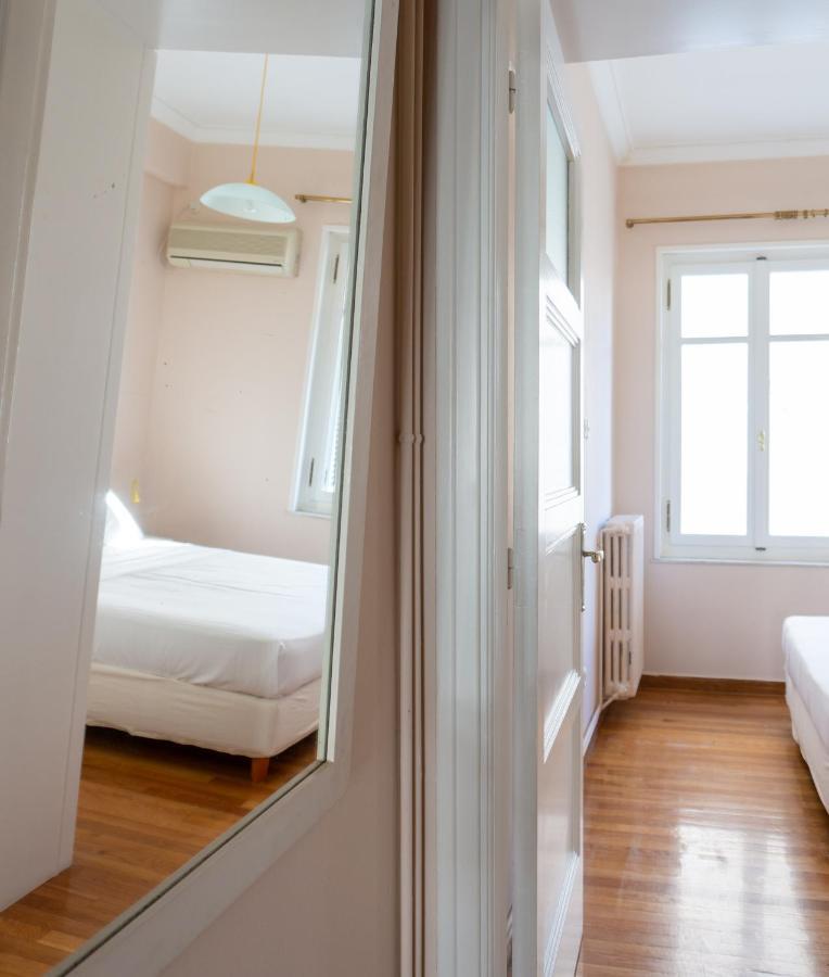 Hadrians Den In Heart Of Plaka By Jj Hospitality Apartman Athén Kültér fotó